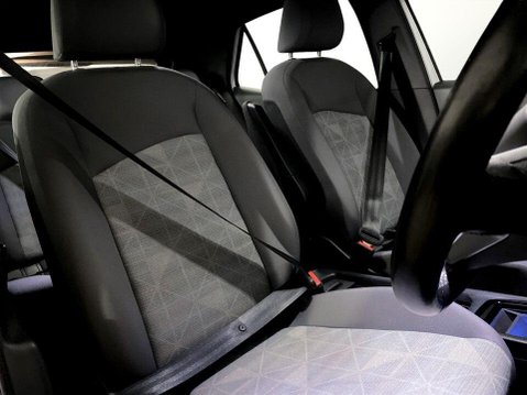 Volkswagen ID.3 Pro Performance 58kWh Life Hatchback 5dr Electric Auto (204 ps) Air Con - A 11