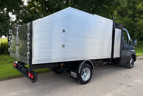 Iveco Daily 35C18H 3750WB Arborous Toolbox Tipper - Comfort Pack 2