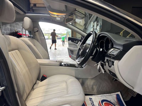 Mercedes-Benz CLS 3.0 CLS 350 D AMG Line Premium Auto 4dr 41