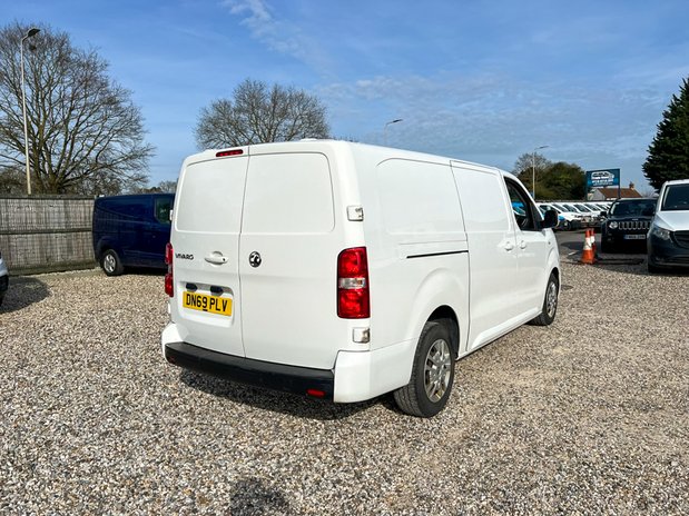 Vauxhall Vivaro LWB L2H1 Low Roof Sportive 2900 Air Con Sensors EURO 6 NO VAT 6