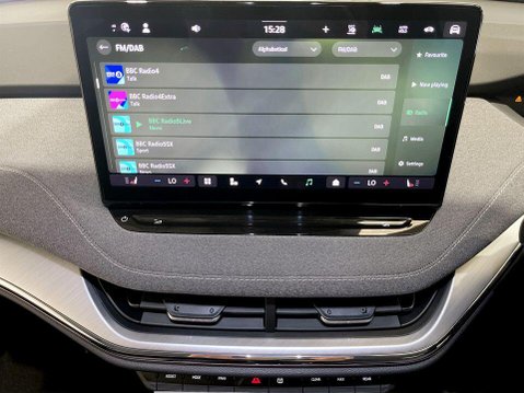 Skoda Enyaq 55kWh 50 Edition SUV 5dr Electric Auto (DC145kW) (170 ps) Air Con - Alloys 18