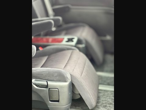 Toyota Vellfire V6 Sunroof 18