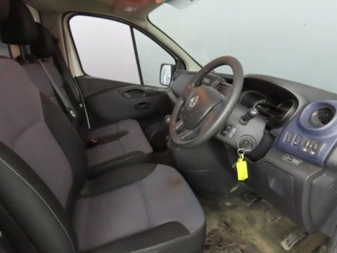 Vauxhall Vivaro 1.6 CDTi 2900 BiTurbo ecoTEC L2 H2 Euro 6 (s/s) 5dr 4