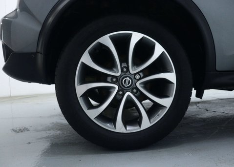 Nissan Juke 1.6 Tekna SUV 5dr Petrol XTRON Euro 6 (117 ps) 14