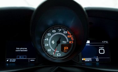 Ferrari GTC4 Lusso 15