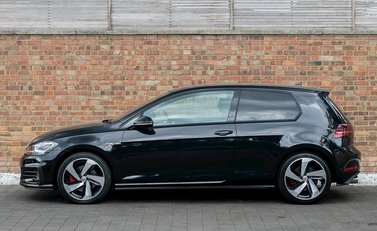 Volkswagen Golf GTI 2
