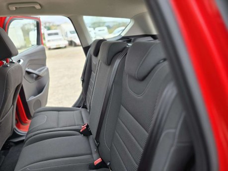 Ford Kuga 2.0 TDCi Zetec SUV 5dr Diesel Powershift AWD Euro 6 (s/s) (150 ps) 23