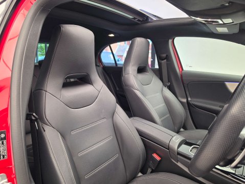 Mercedes-Benz A Class 2.0 AMG A 35 Premium + MHEV 4M A 4WD 5dr 13