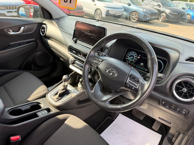 Hyundai KONA GDI PREMIUM 18