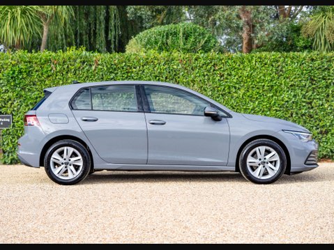 Volkswagen Golf 1.5 Golf Life eTSI Semi-Auto 5dr 8