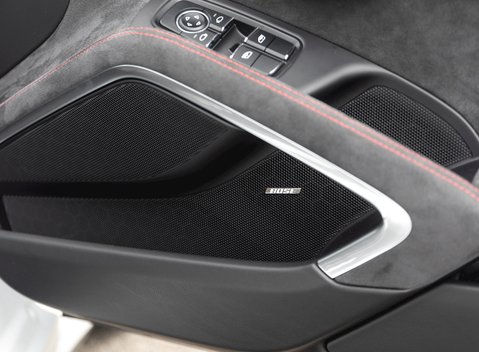 Porsche 911 Carrera 4 GTS (991.2) 23