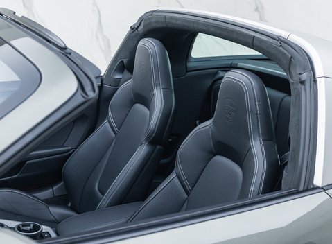 Porsche 911 Targa 4S (992) 23