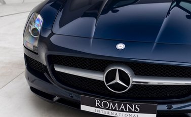 Mercedes-Benz SLS AMG 22