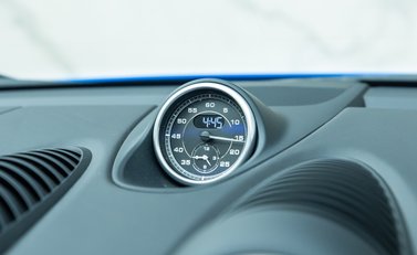 Porsche 718 SPYDER 20