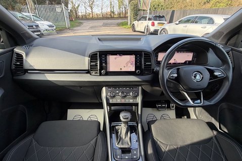 Skoda Karoq SPORTLINE TSI DSG AUTOMATIC - METEOR GREY -PAN ROOF -APPLE CARPLAY 7