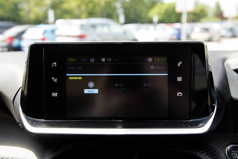 Peugeot 208 ALLURE PREMIUM 22