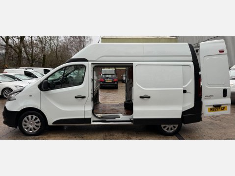 Renault Trafic 2.0 dCi ENERGY 30 Business Panel Van 5dr Diesel Manual LWB High Roof Euro 6 23
