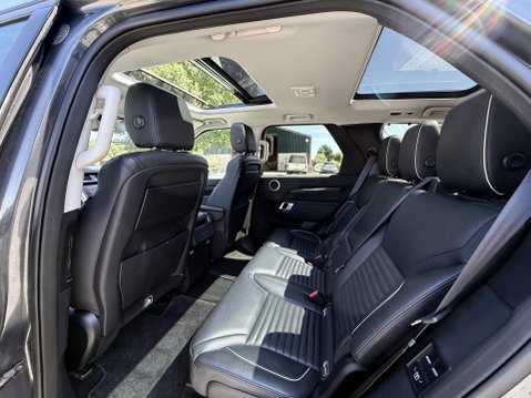 Land Rover Discovery TD6 HSE 11