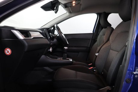 Renault Captur ICONIC TCE 43