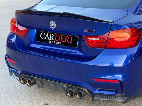 BMW M4 3.0 M4 Competition Edition Package Semi-Auto 2dr 21