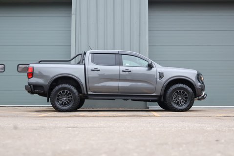 Ford Ranger DEMO MODEL TREMOR ECOBLUE WITH RAPTOR WHEELS ELECTRIC ROLLER SHUTTER  4