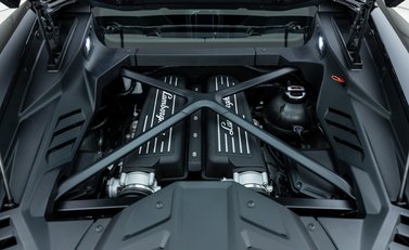 Lamborghini Huracan LP640-4 EVO 34