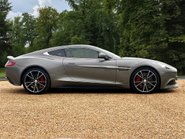 Aston Martin Vanquish V12 4