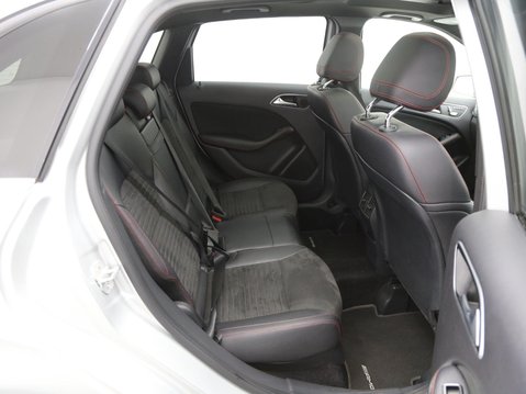 Mercedes-Benz B Class 2.1 B200d AMG Line (Premium Plus) 7G-DCT Euro 6 (s/s) 5dr 25