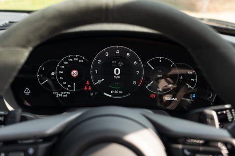 Porsche 911 3.6 T-Hybrid 992 4 GTS Targa PDK 4WD Euro 6 (s/s) 2dr 42