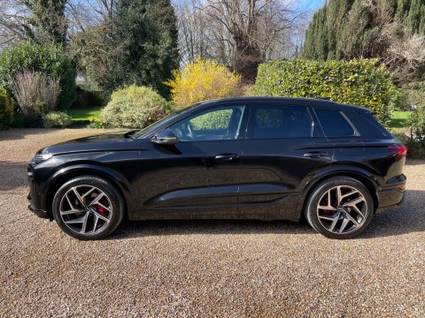 Audi Q6 100kWh Performance Edition 1 SUV 5dr Electric Auto (306 ps) 9