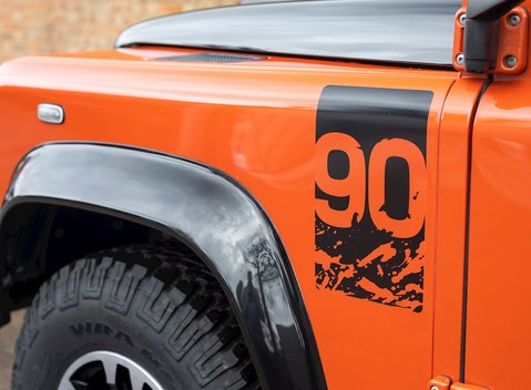 Land Rover Defender 90 Adventure Edition 23