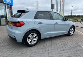 Audi A1 SPORTBACK 1.0 TFSI TECHNIK 11