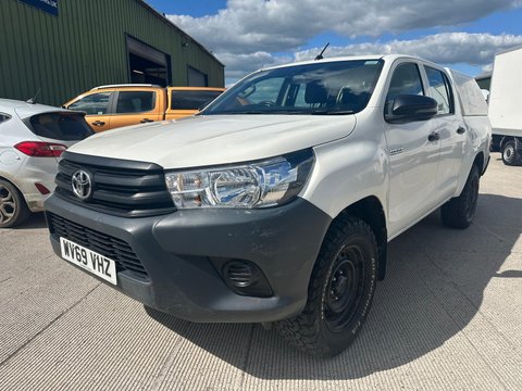 Toyota Hilux ACTIVE 4WD D-4D DCB 9