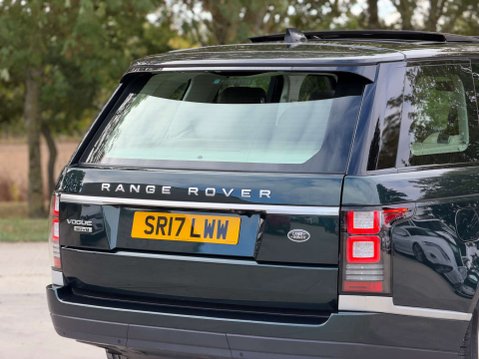 Land Rover Range Rover 4.4 Range Rover Vogue SDV8 Auto 4WD 5dr 12