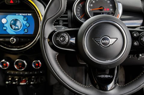 Mini Hatch COOPER S EXCLUSIVE 18