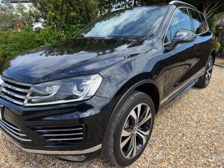 Volkswagen Touareg 3.0 TDI V6 BlueMotion Tech R-Line Tiptronic 4WD Euro 6 (s/s) 5dr 7