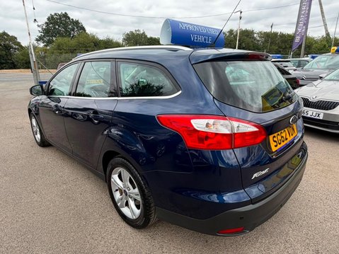 Ford Focus 1.0T EcoBoost Zetec Euro 5 (s/s) 5dr 7
