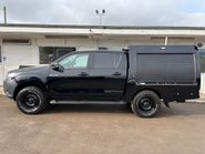 Toyota Hilux Active 4WD D-4D DCB Utility Service Body - Uprated to 3.5t 7