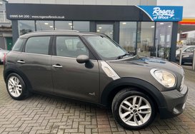 Mini Countryman COOPER D ALL4 HUGE SPEC 1