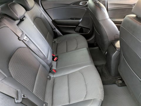 Kia Ceed 1.6 CRDi 3 DCT Euro 6 (s/s) 5dr 18