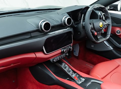 Ferrari Portofino M 19