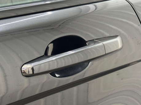 Land Rover Range Rover Evoque 2.0 Range Rover Evoque SE Tech TD4 Auto 4WD 5dr 33