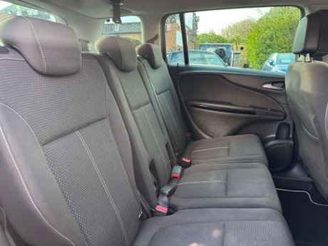 Vauxhall Zafira 1.6 Zafira Tourer SRi CDTi ecoFLEX S/S 5dr 19