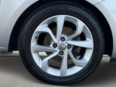 Vauxhall Corsa 1.4 SRi Nav 5dr 12