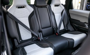 Land Rover Range Rover Sport SVR 13