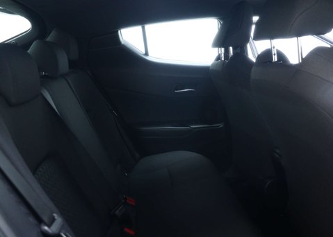 Toyota C-HR 1.8 C-HR Icon HEV CVT 5dr 42