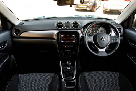 Suzuki Vitara SZ-T BOOSTERJET MHEV