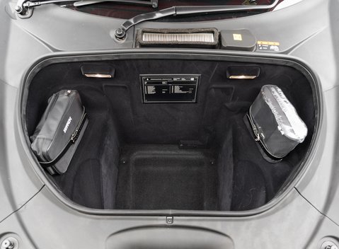 Ferrari F8 Tributo Spider 32