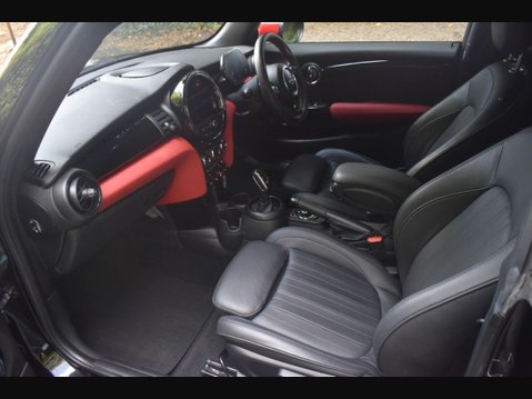 Mini Hatch 2.0 John Cooper Works Hatchback 3dr Petrol Steptronic Euro 6 (s/s) (231 ps) 5