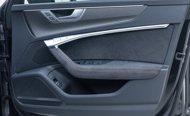 Audi RS6 AVANT PERFORMANCE CARBON VORSPRUNG 28